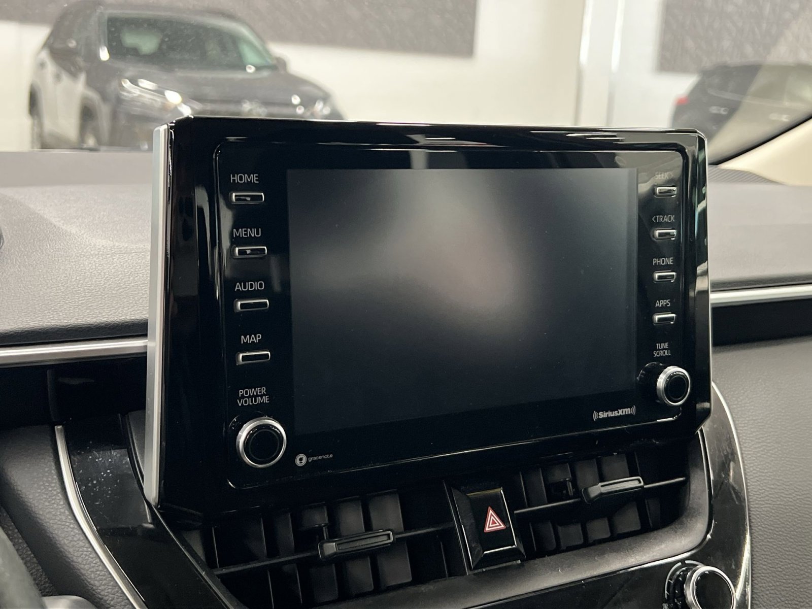 Used 2021 Toyota Corolla LE image 14