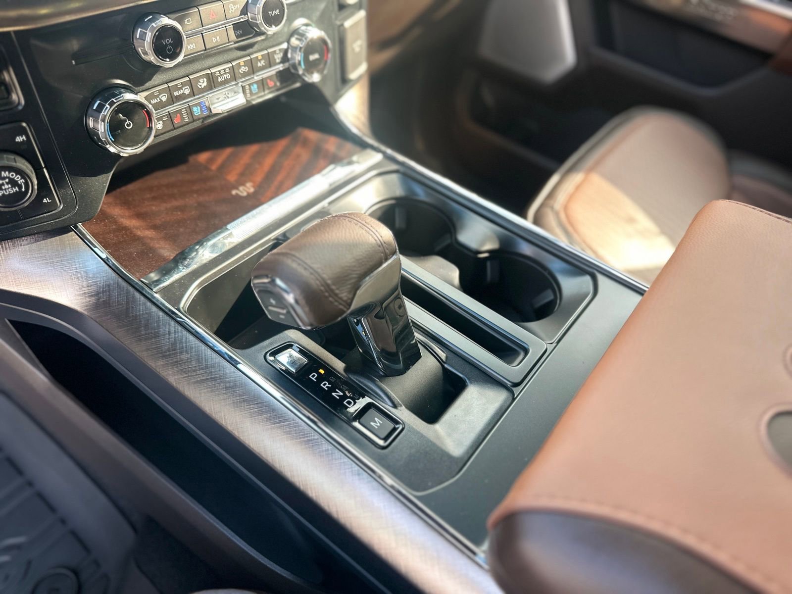 New 2025 Ford F150 King Ranch w/ FX4 Off-Road Package image 40