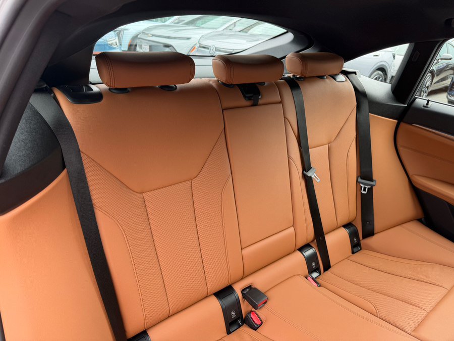 Used 2023 BMW i4 eDrive40 w/ M Sport Package RWD image 41