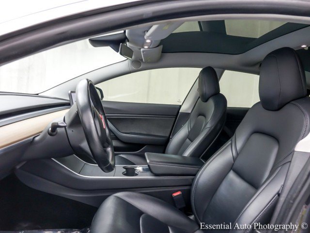 Used 2019 Tesla Model 3 Standard Range Plus image 11