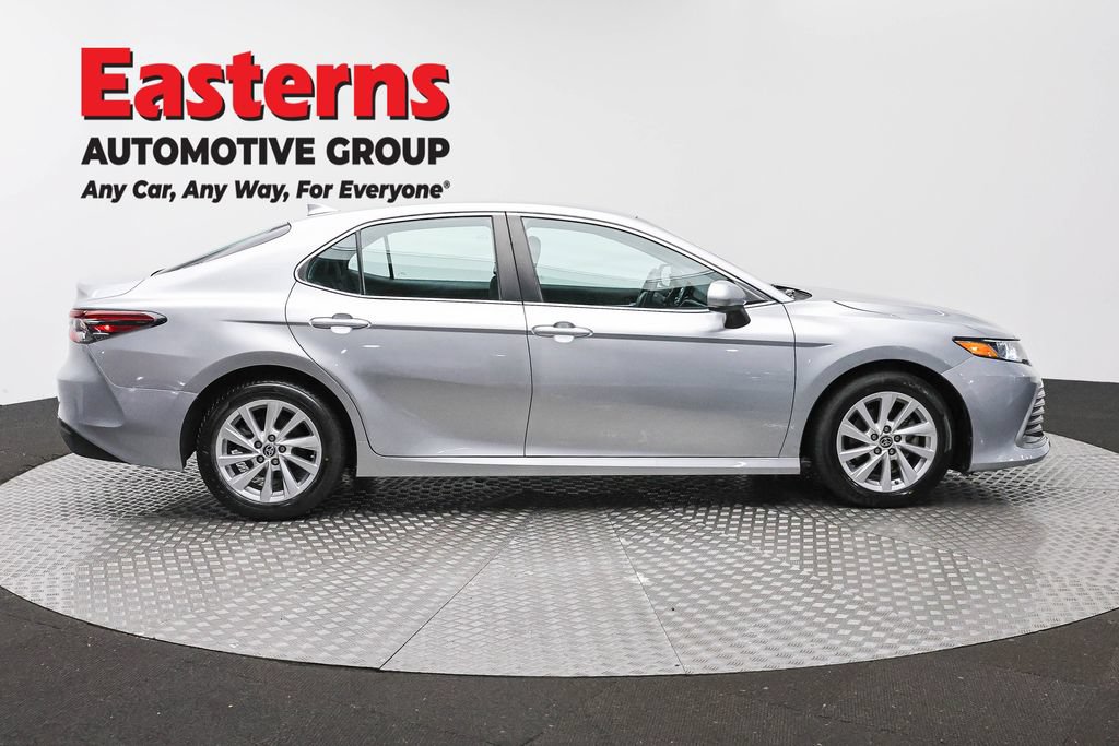 Used 2023 Toyota Camry LE FWD image 4