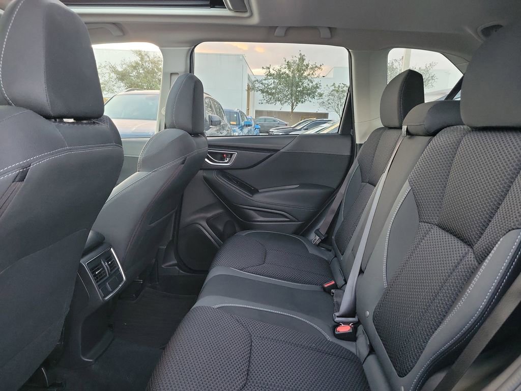 Used 2021 Subaru Forester Premium image 7