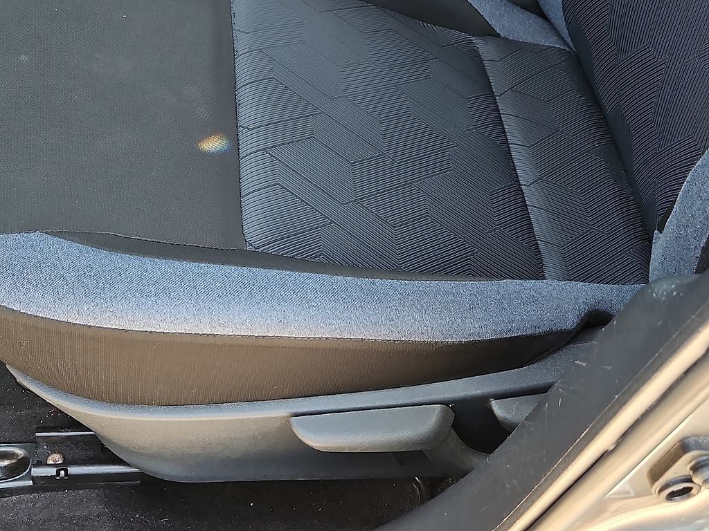 Used 2025 Nissan Versa SV FWD image 21