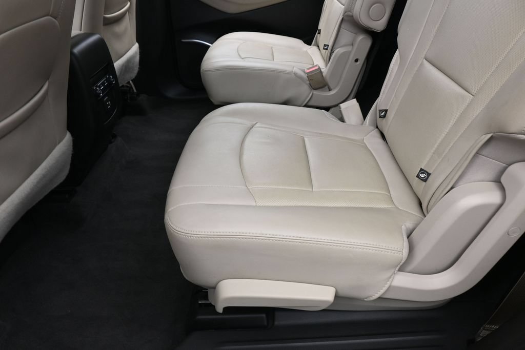 Used 2020 Buick Enclave Essence FWD image 30