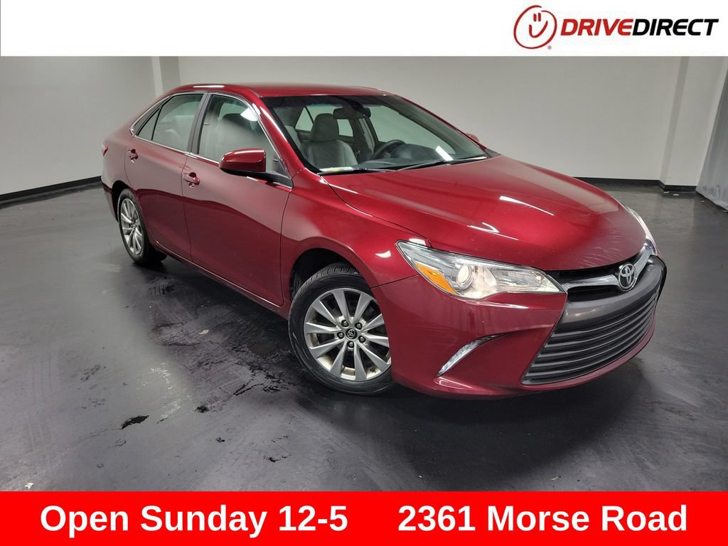 Used 2017 Toyota Camry XLE FWD image 1