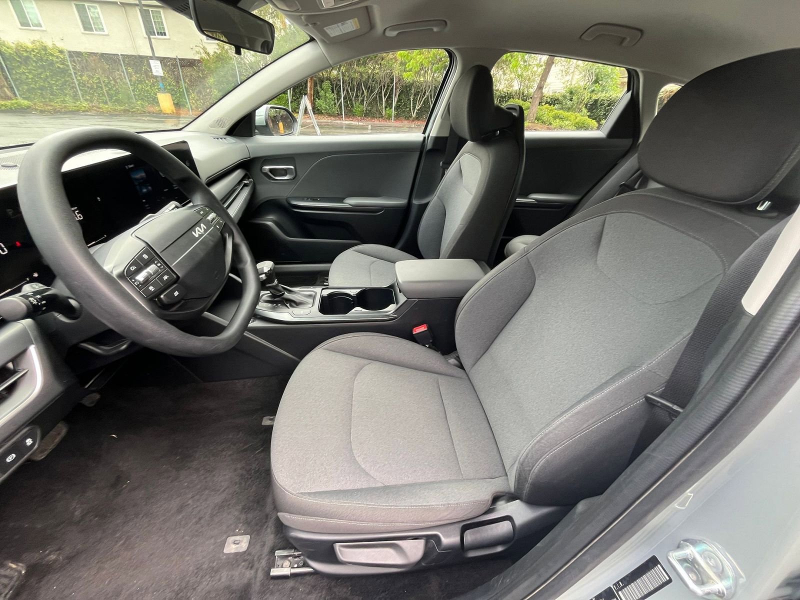 Used 2025 Kia K4 FWD image 25