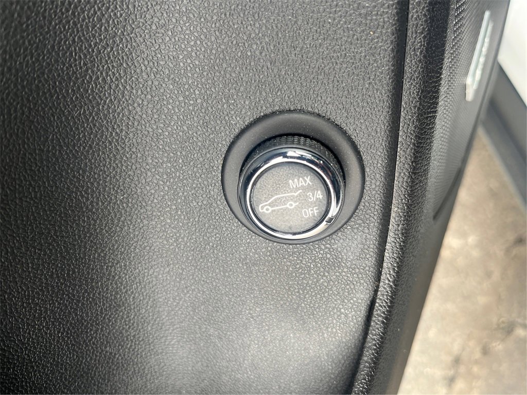 Certified 2023 Chevrolet Blazer Premier w/ Driver Confidence II Package image 38