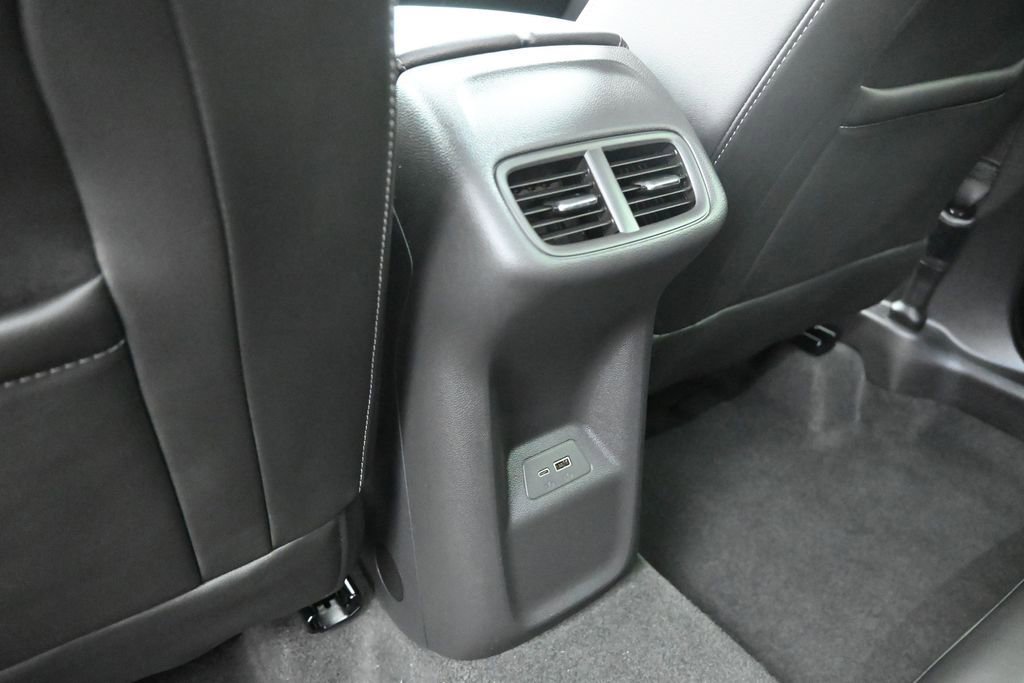 Used 2025 Buick Envision Preferred AWD/4WD image 12
