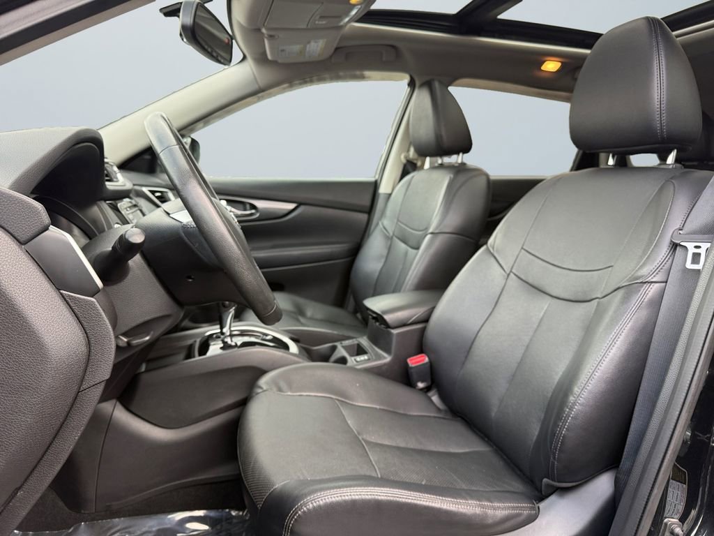Used 2016 Nissan Rogue SL w/ SL Premium Package image 9