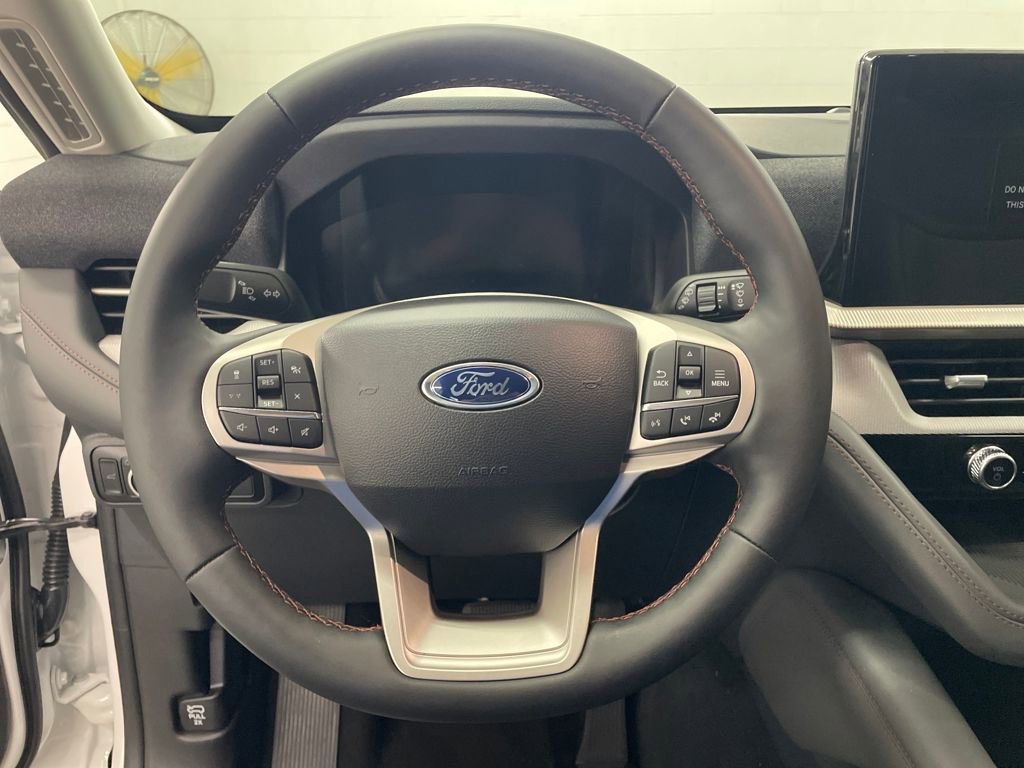 New 2025 Ford Explorer Active w/ Active Comfort Package image 17