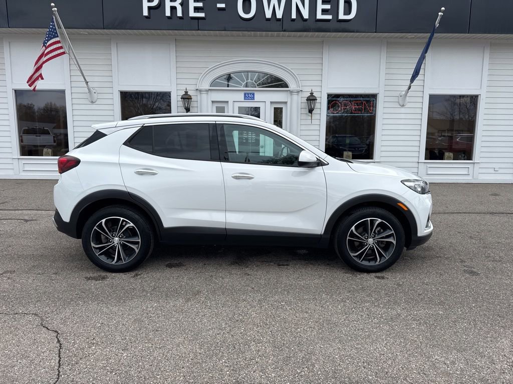 Certified 2020 Buick Encore GX Essence FWD image 4