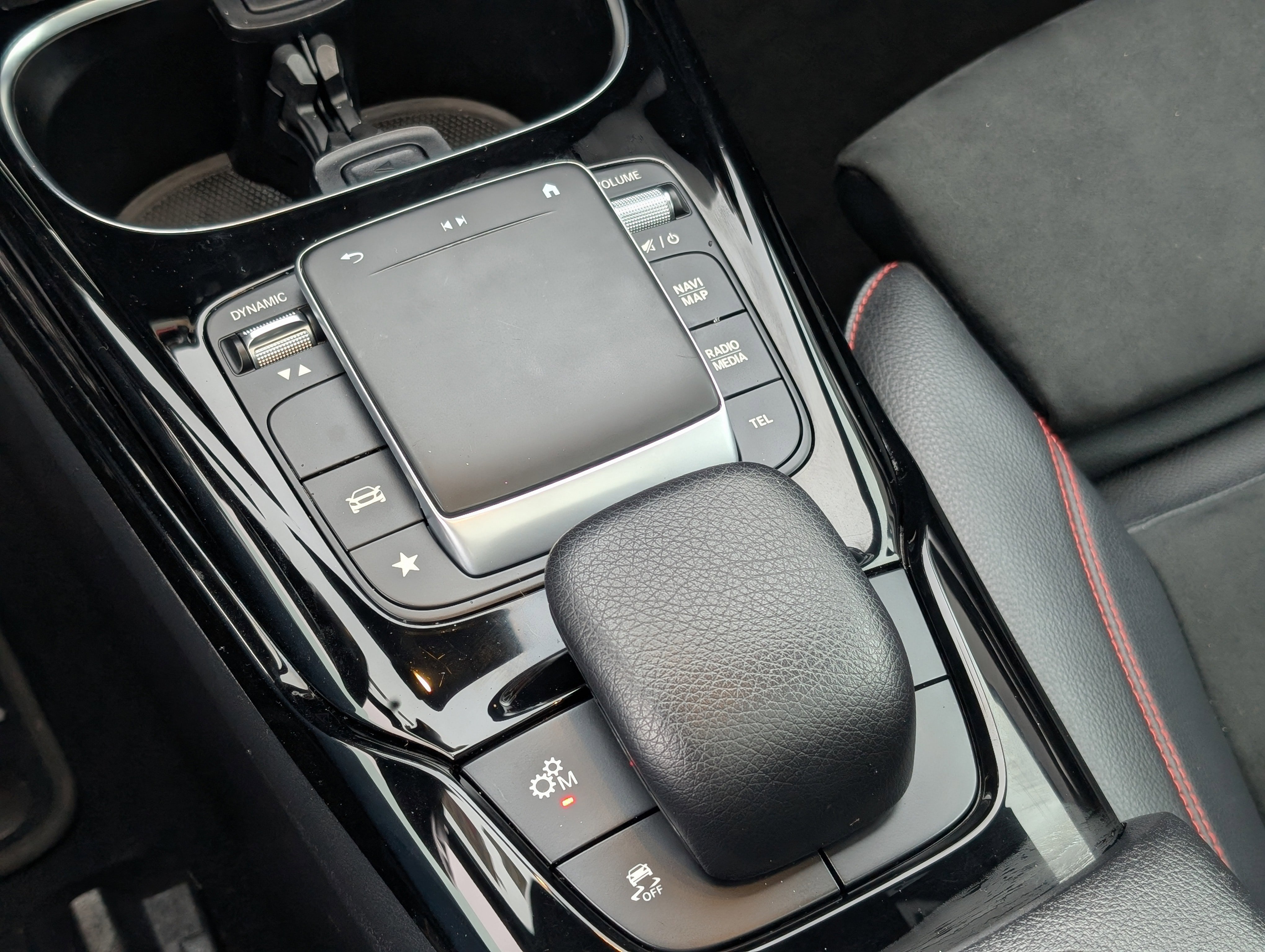 Used 2022 Mercedes-Benz CLA 35 AMG 4MATIC image 33