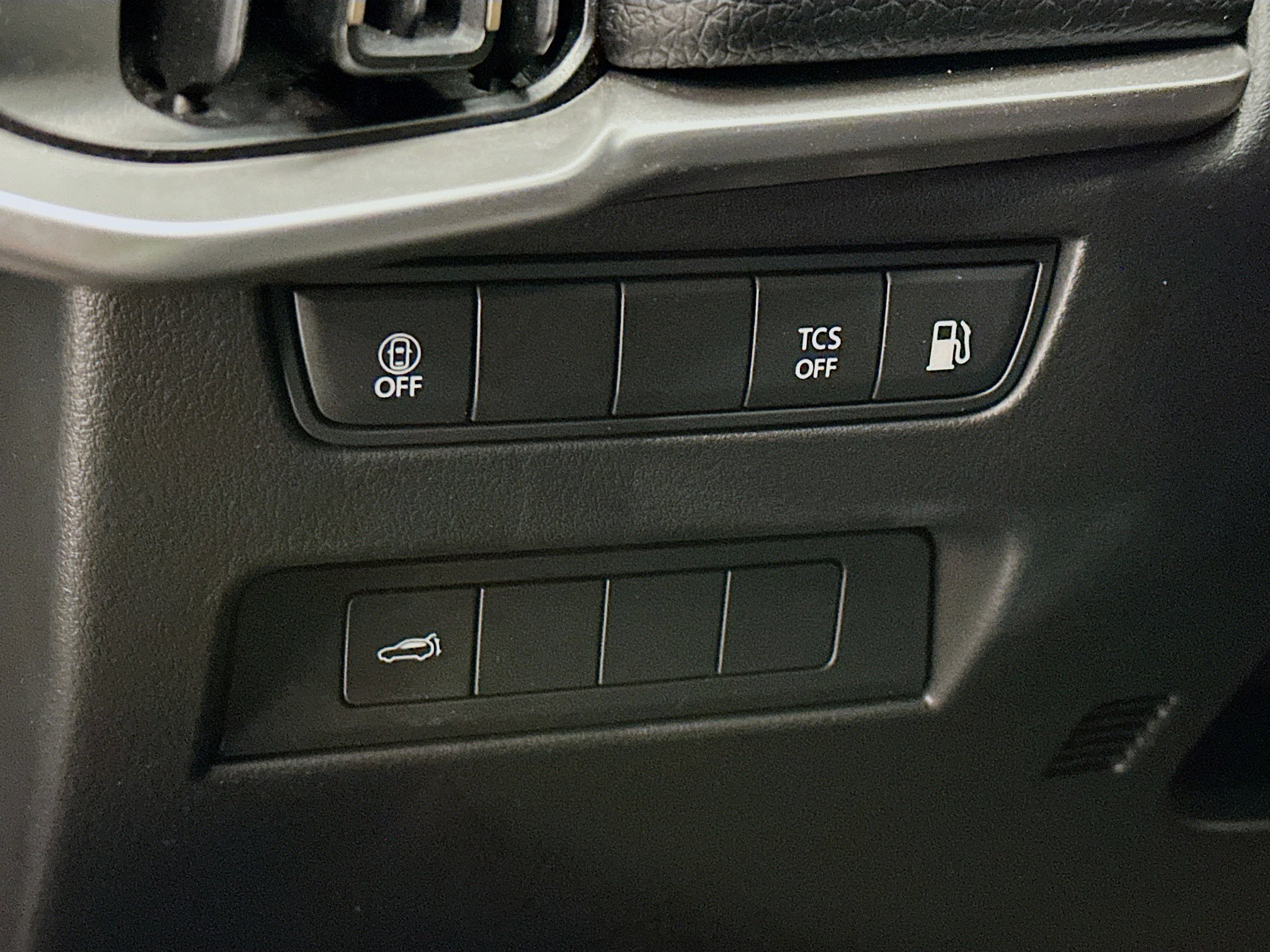 Used 2024 MAZDA CX-90 Plug-In Hybrid w/ Preferred image 17