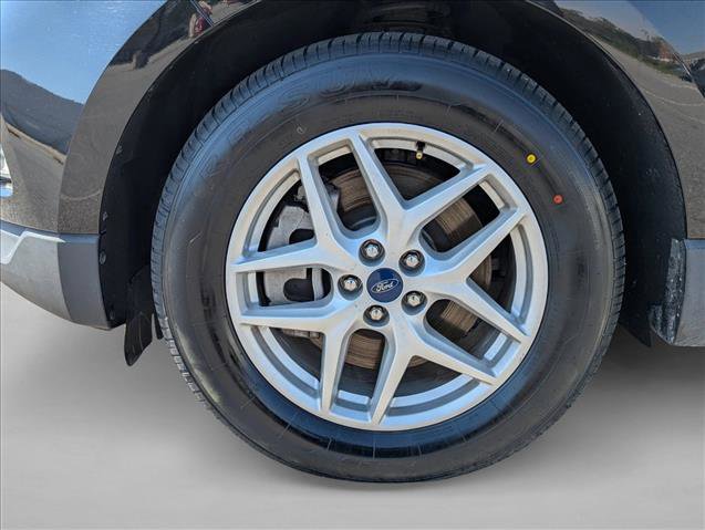 Used 2021 Ford Edge SEL w/ Convenience Package image 9