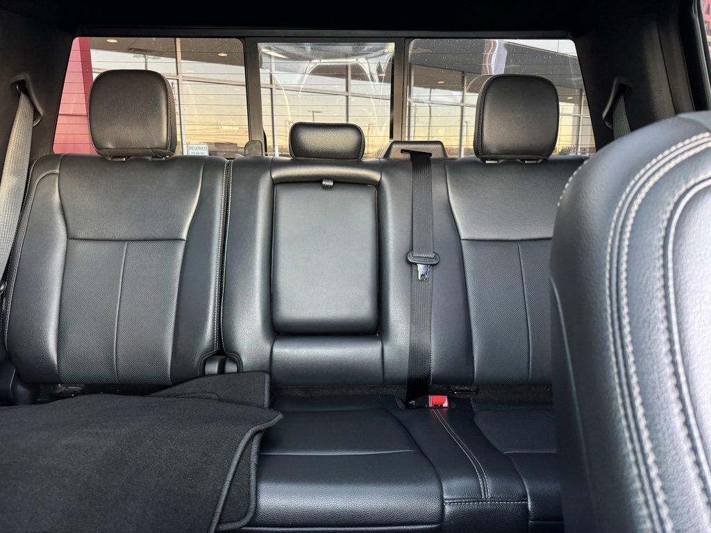 Used 2022 Ford F350 Lariat w/ Black Appearance Package image 15