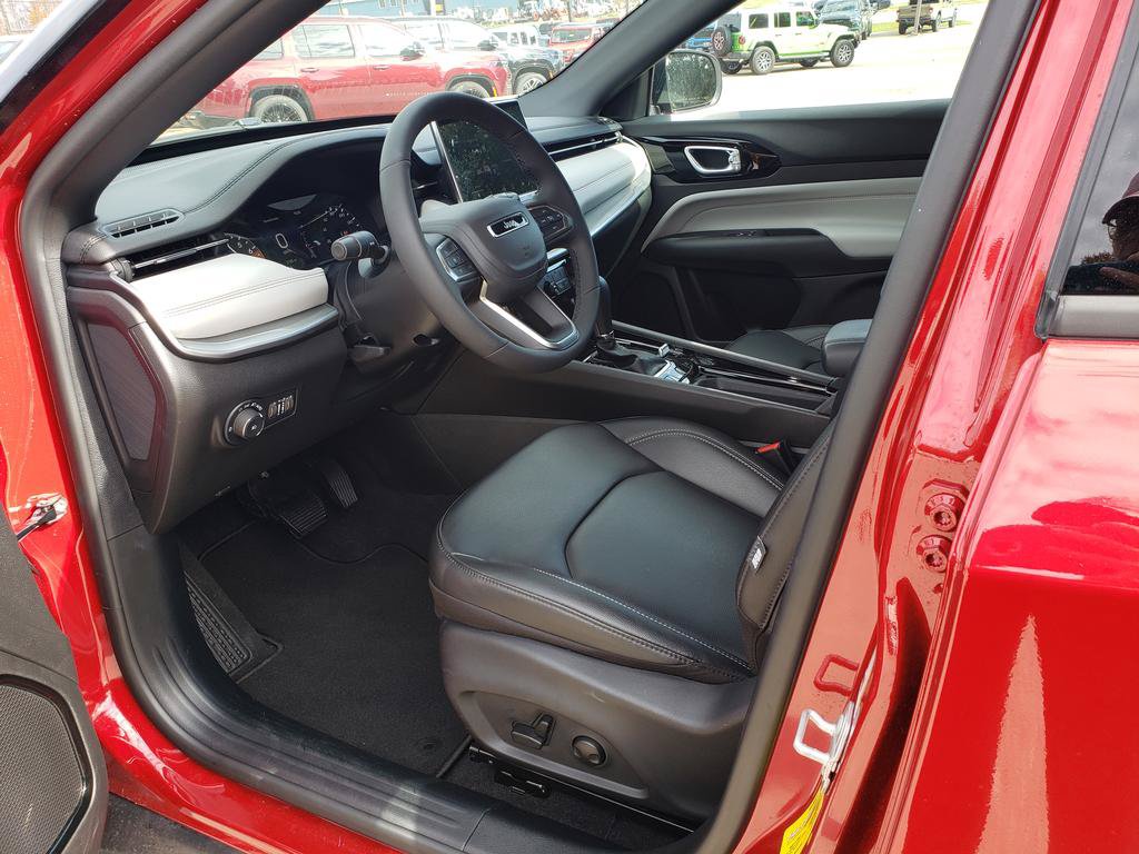 New 2026 Jeep Compass Limited AWD/4WD image 10