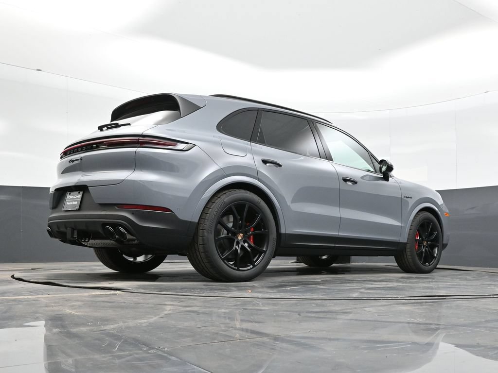 New 2026 Porsche Cayenne S AWD/4WD image 37