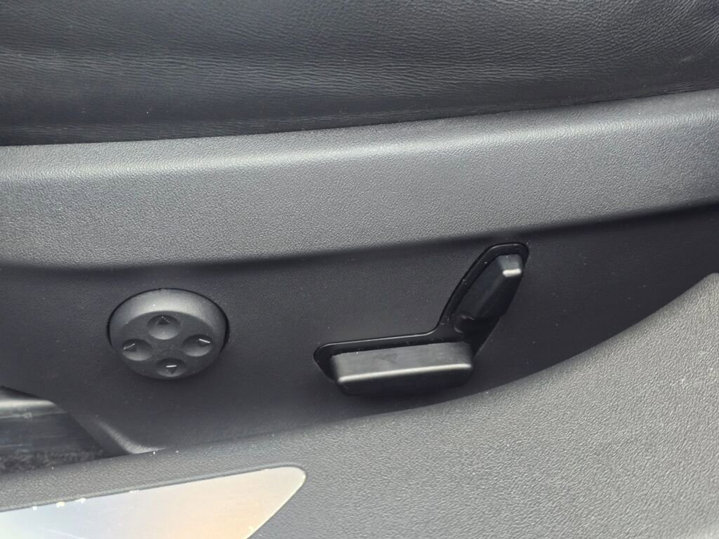 Used 2016 Tesla Model S P90D AWD/4WD image 35