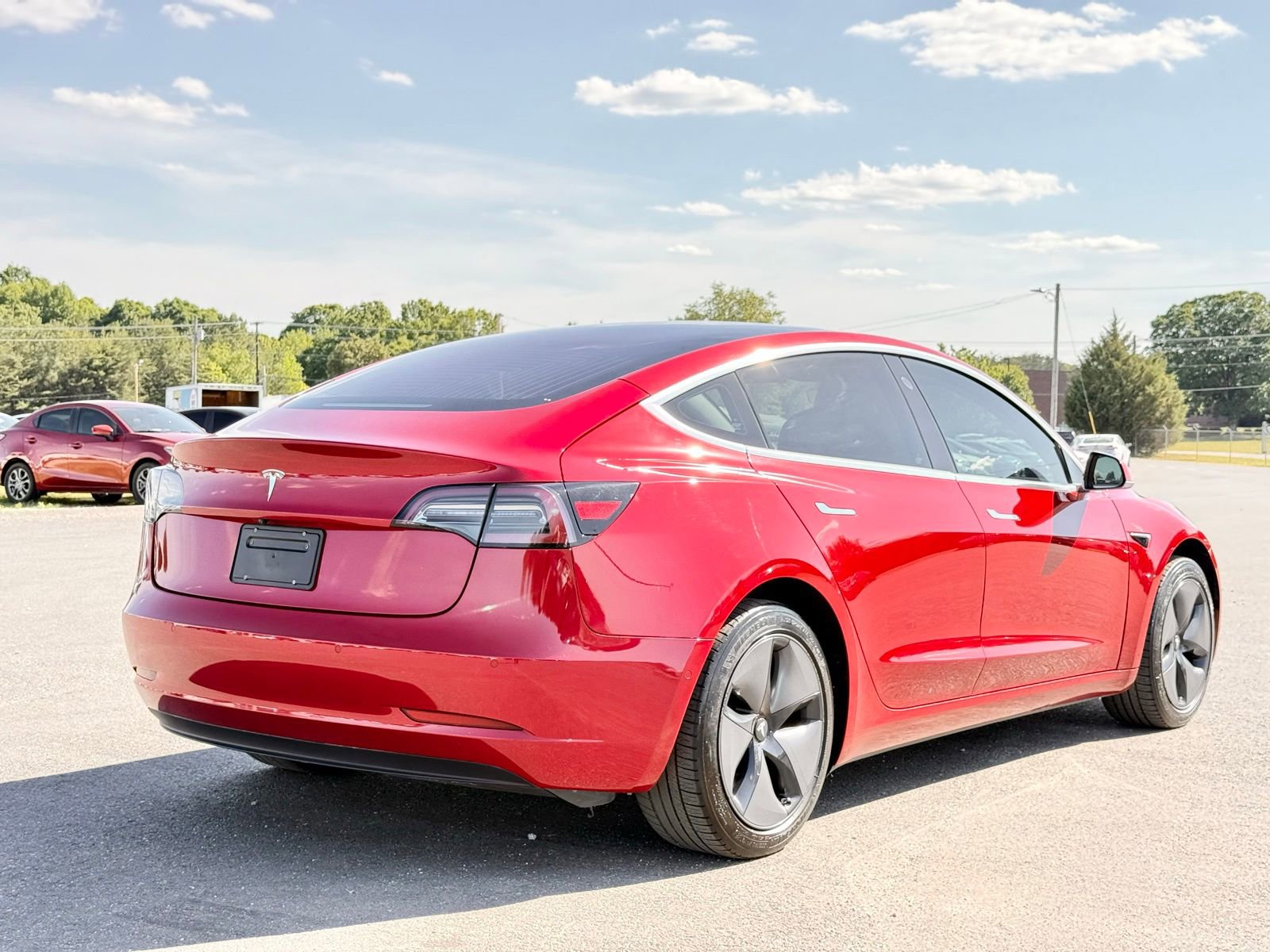 Used 2018 Tesla Model 3 Long Range RWD image 9