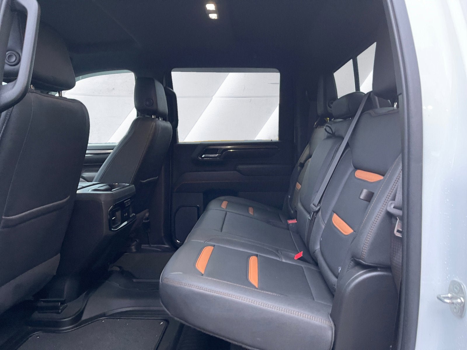 Used 2024 GMC Sierra 2500 AT4 w/ Technology Package AWD/4WD image 14