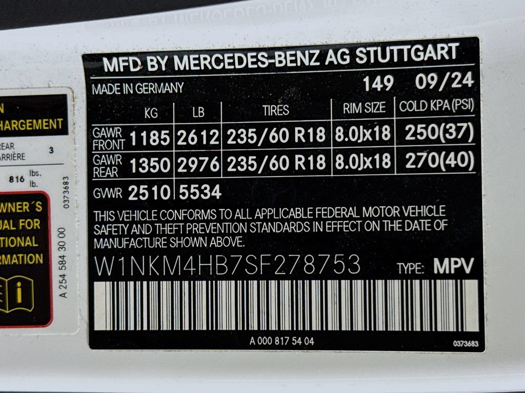 Used 2025 Mercedes-Benz GLC 300 4MATIC image 31