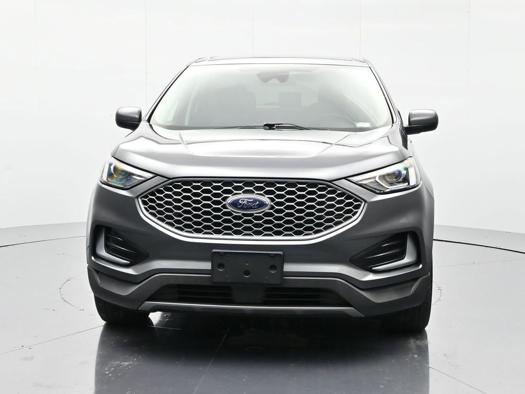 Used 2024 Ford Edge SEL image 2