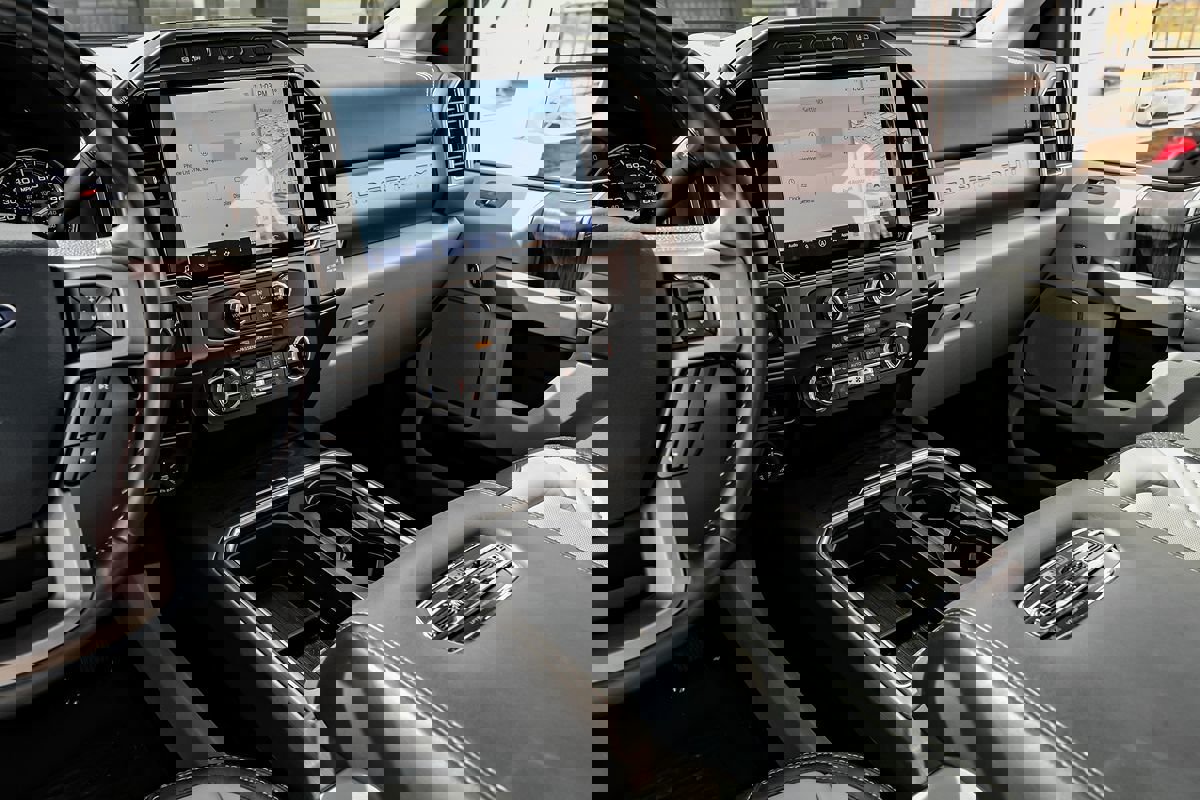 Used 2022 Ford F250 Limited image 23