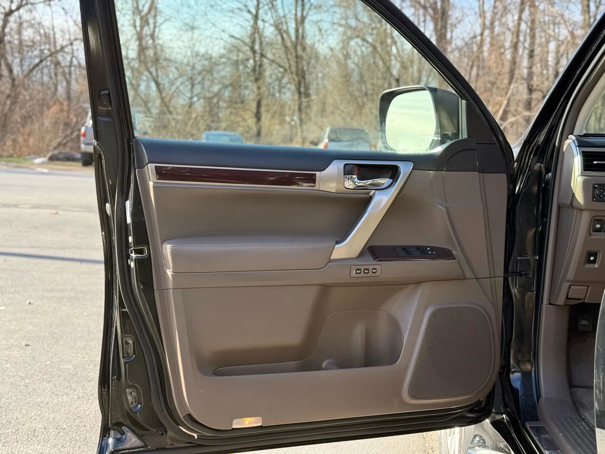 Used 2018 Lexus GX 460 Premium AWD/4WD image 8