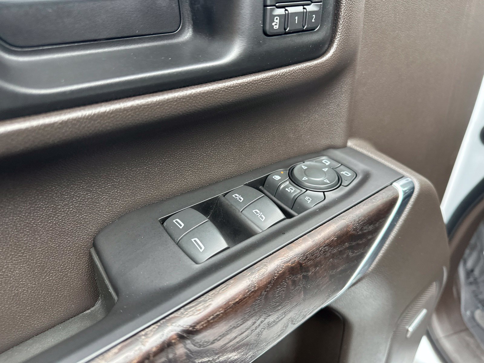 Used 2020 GMC Sierra 3500 Denali w/ Technology Package AWD/4WD image 22