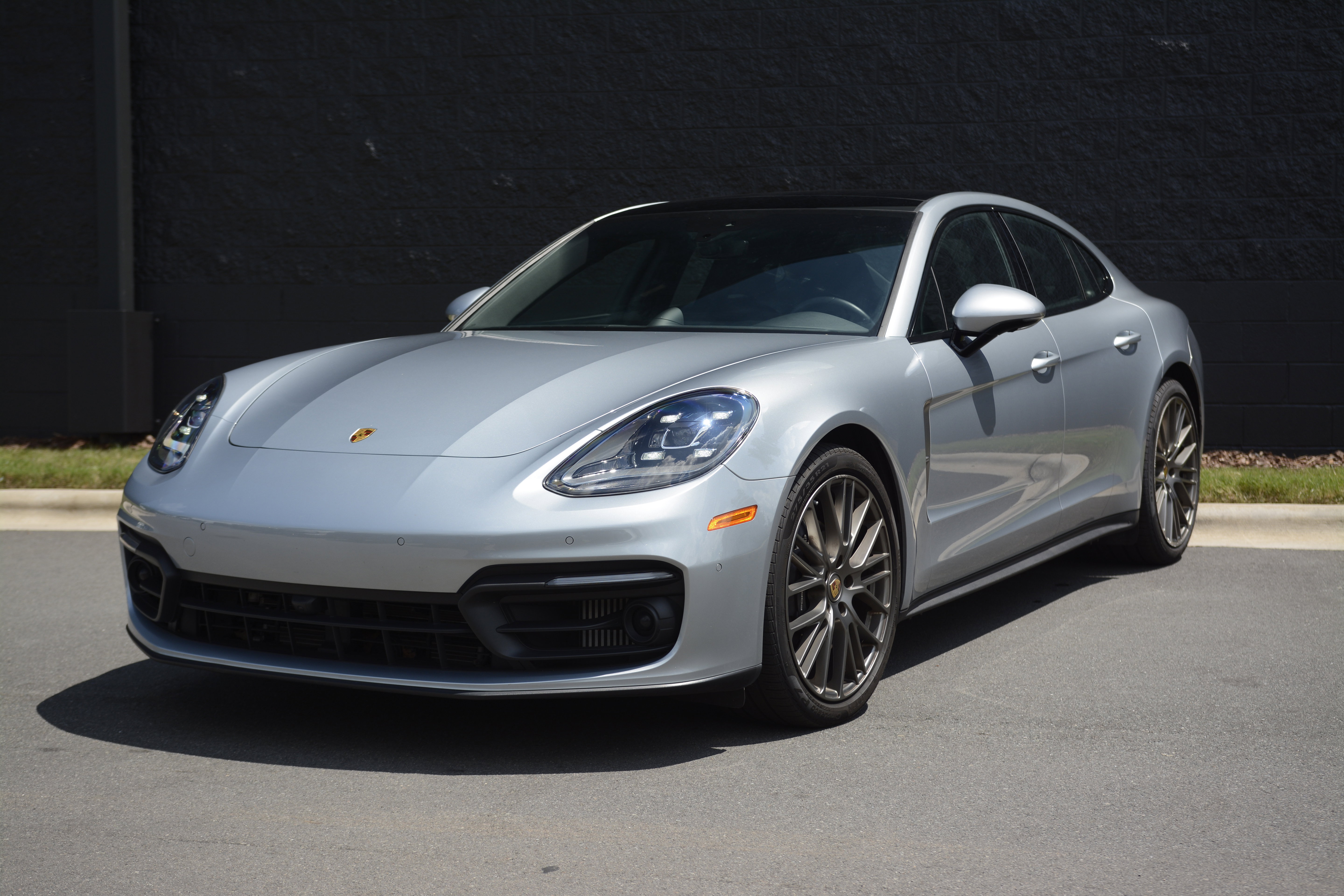 Certified 2023 Porsche Panamera Platinum Edition RWD image 42