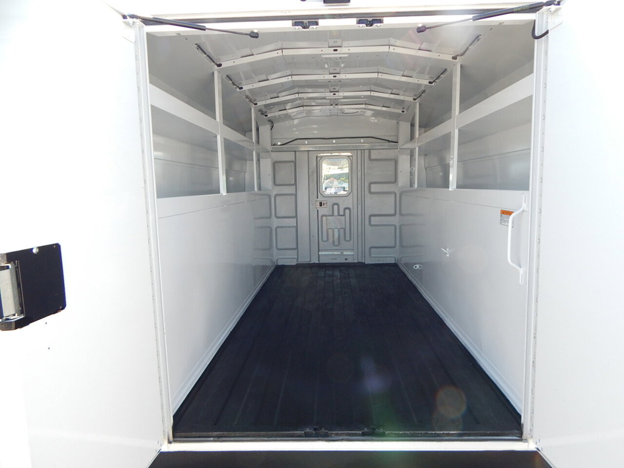 Used 2022 Ford Transit 350 w/ Interior Upgrade Package RWD image 4