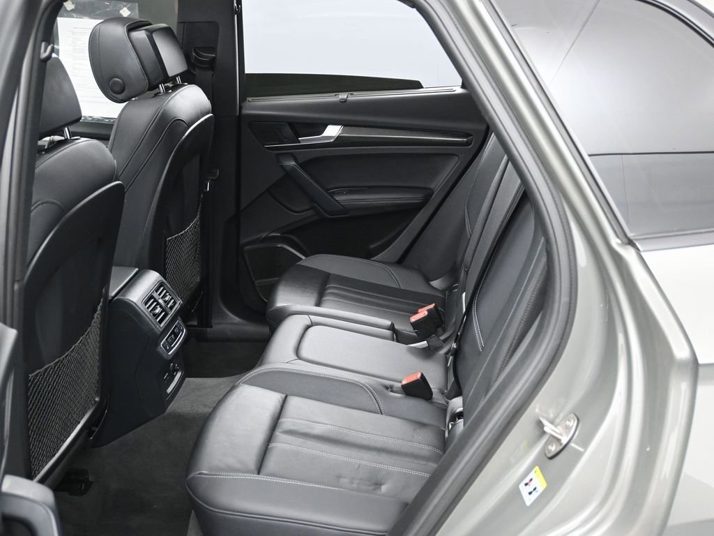 Used 2023 Audi SQ5 Prestige w/ Prestige Package image 36