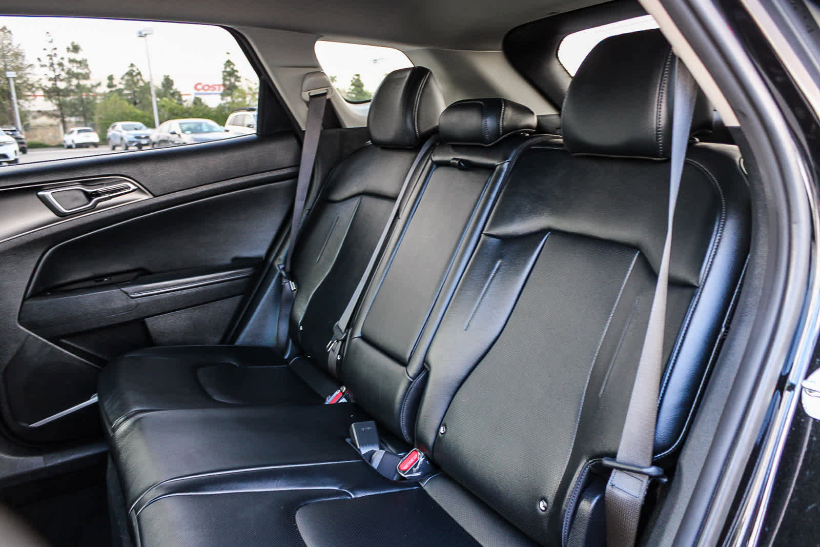 Used 2023 Kia Sportage EX image 18