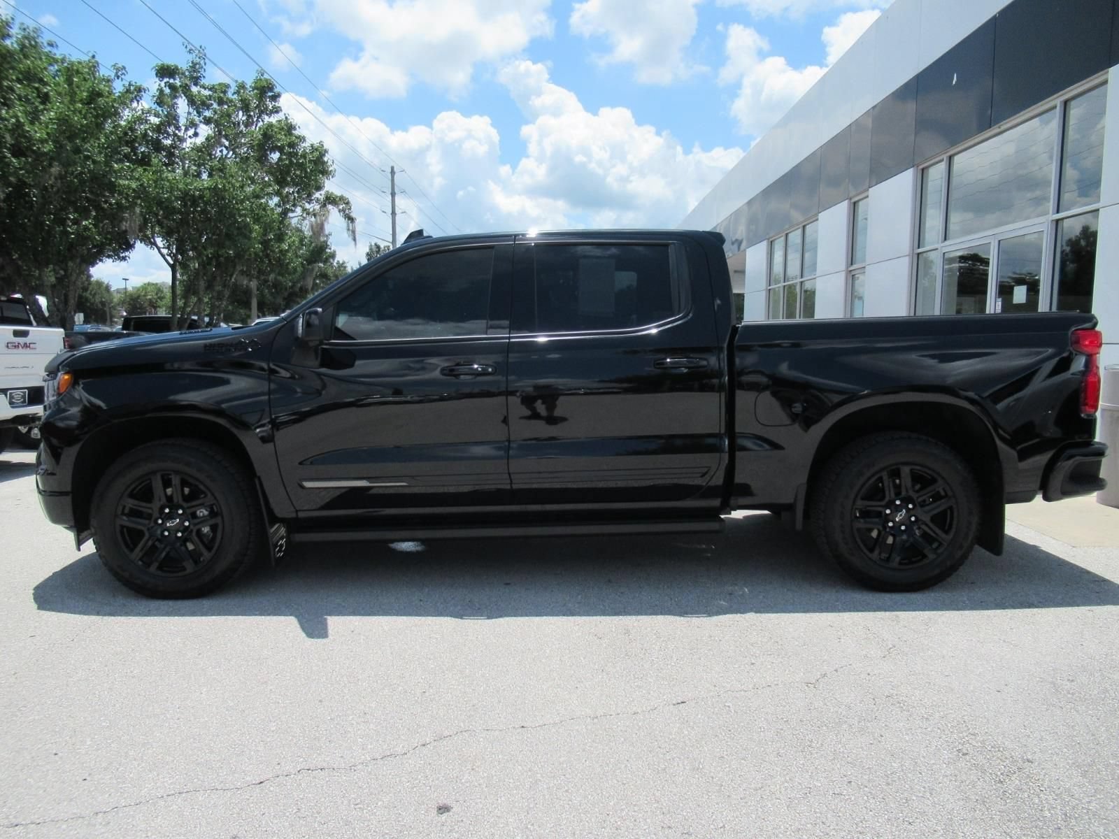 Used 2026 Chevrolet Silverado 1500 High Country w/ Midnight Edition RWD image 4