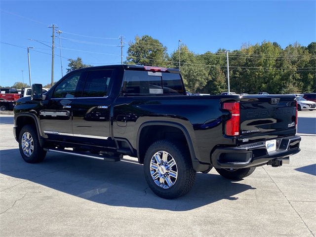 New 2026 Chevrolet Silverado 2500 High Country w/ Technology Package image 3