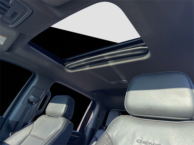 Used 2024 GMC Sierra 2500 Denali w/ Denali Reserve Package image 24