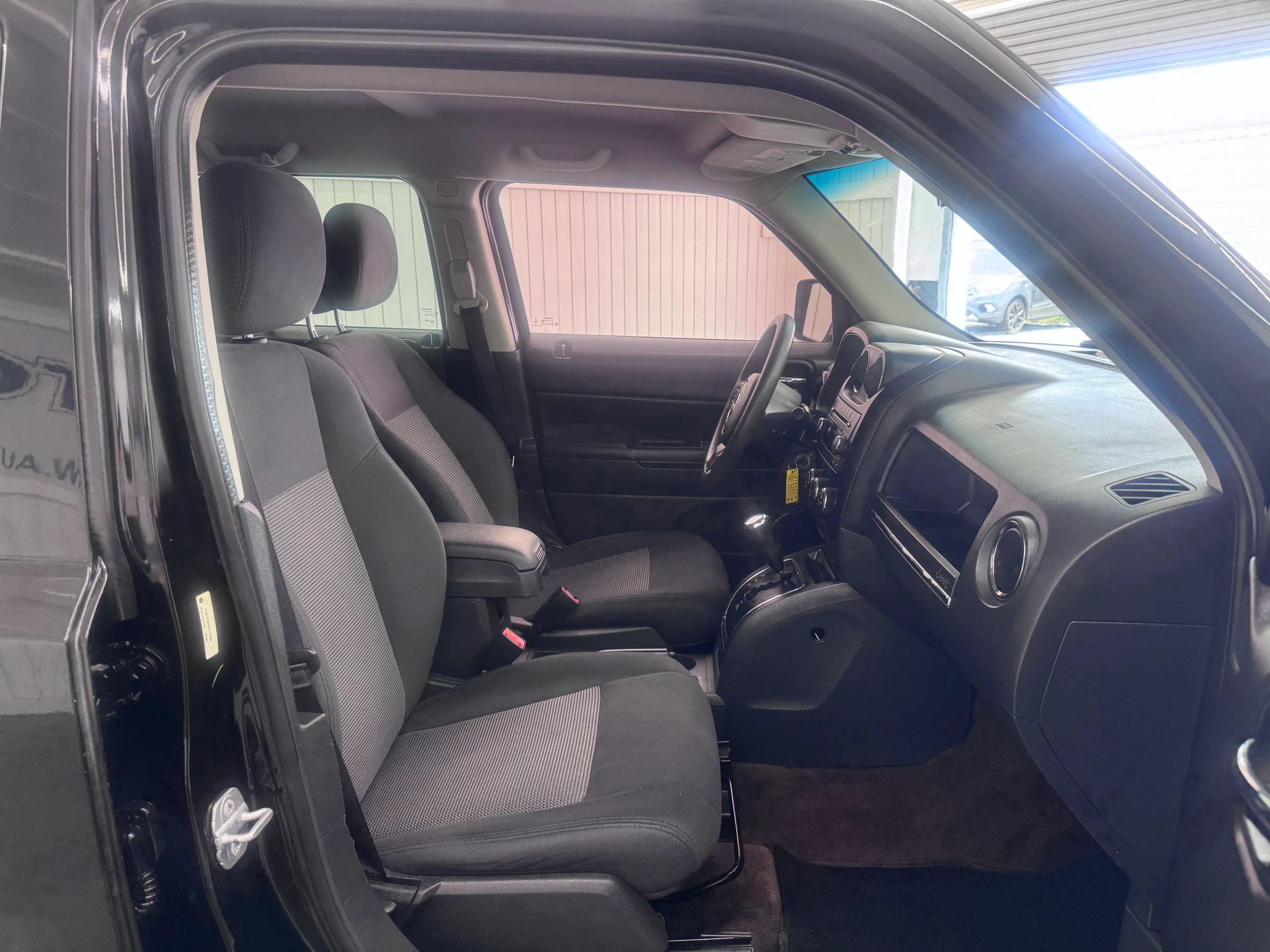 Used 2014 Jeep Patriot Sport w/ Power Value Group FWD image 10