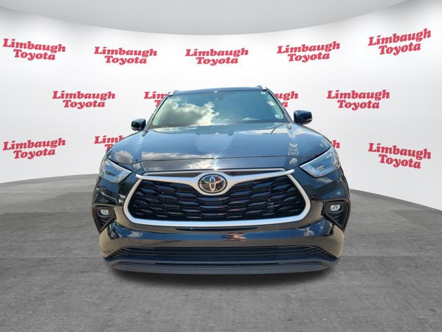 Used 2024 Toyota Highlander XLE AWD/4WD image 26