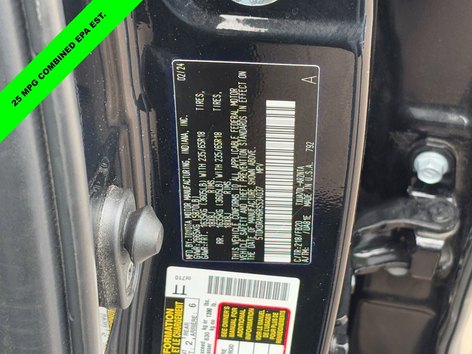Used 2024 Toyota Highlander LE image 29
