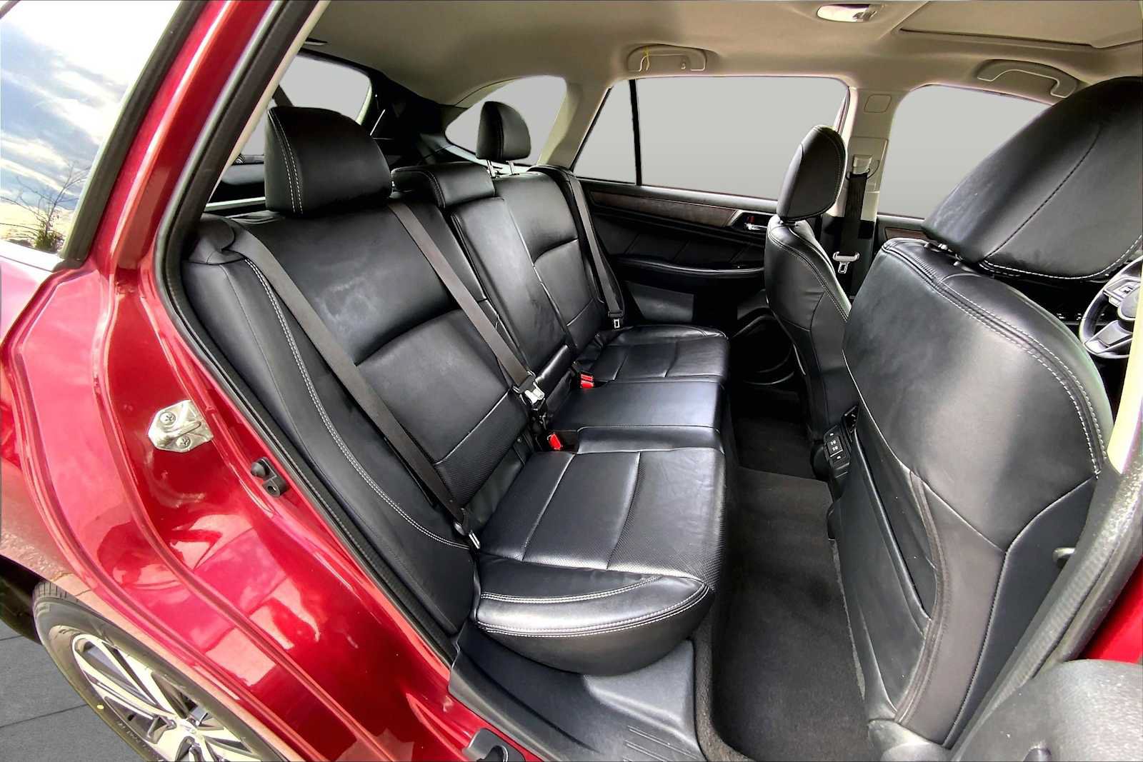 Used 2019 Subaru Outback 2.5i Limited AWD/4WD image 19