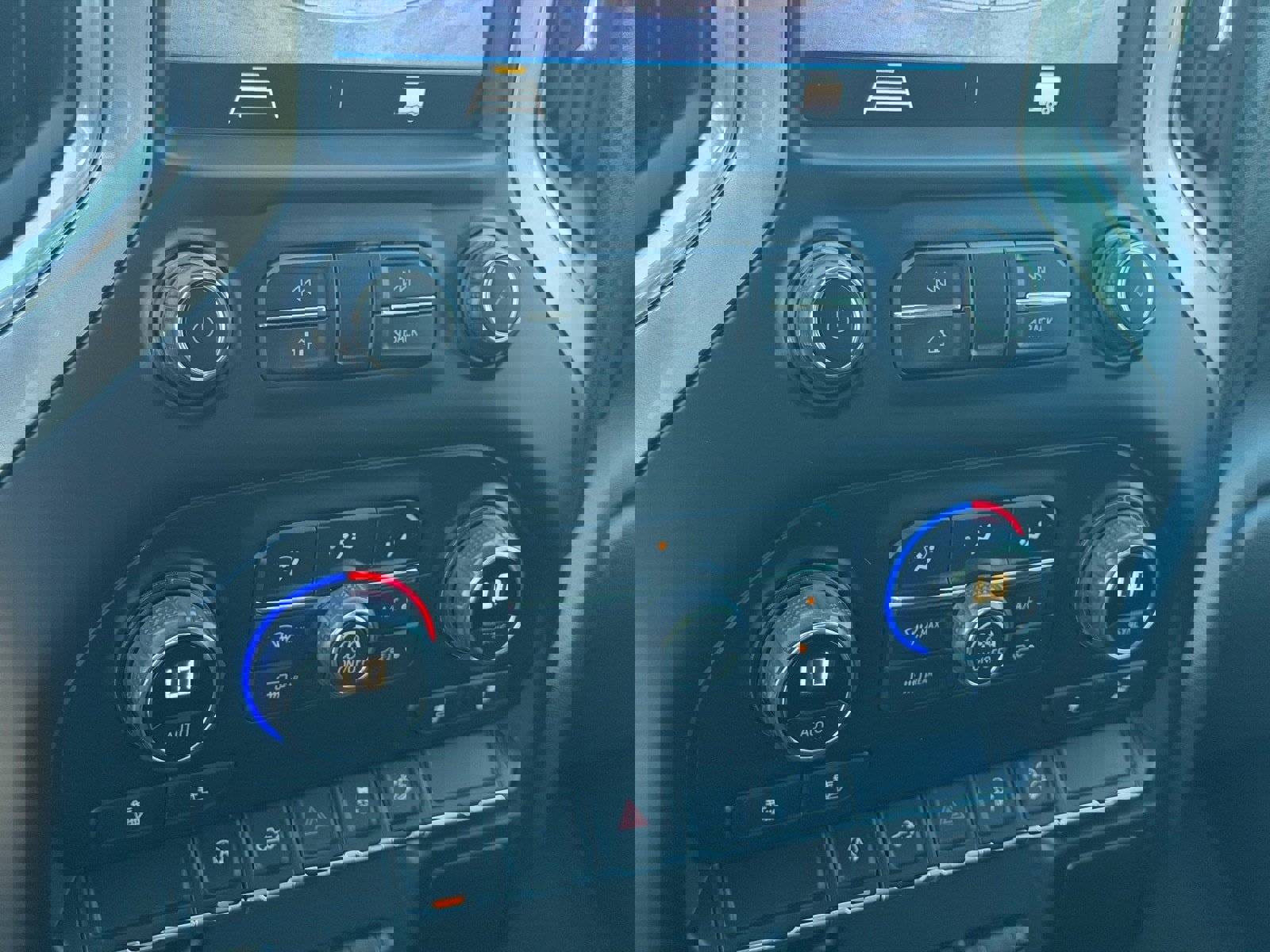 Used 2020 Chevrolet Silverado 1500 LT Trail Boss w/ Convenience Package image 30