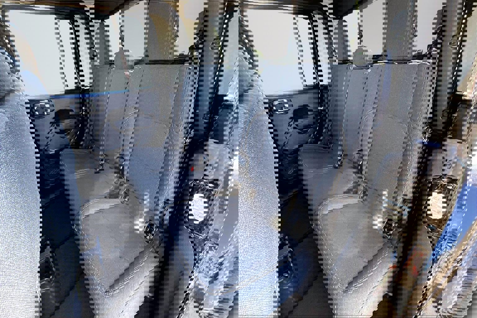 Used 2025 Jeep Gladiator Sport image 23