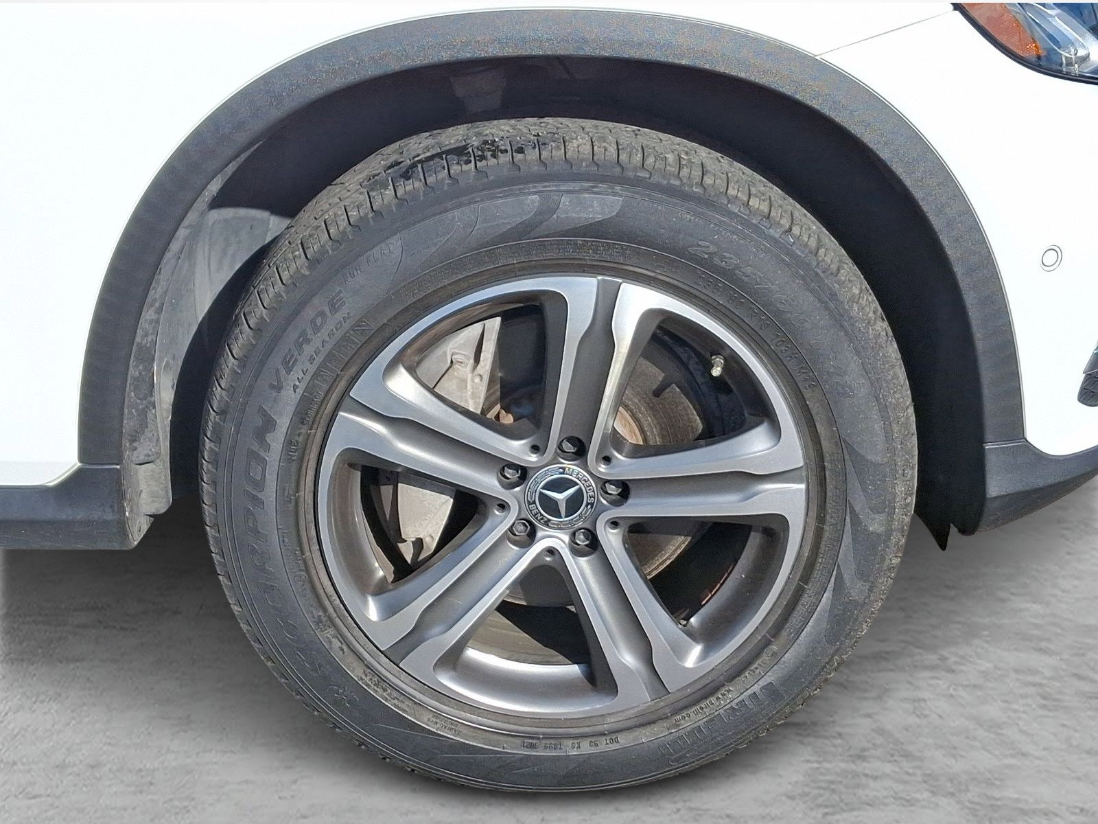 Used 2018 Mercedes-Benz GLC 300 4MATIC w/ Multimedia Package image 6