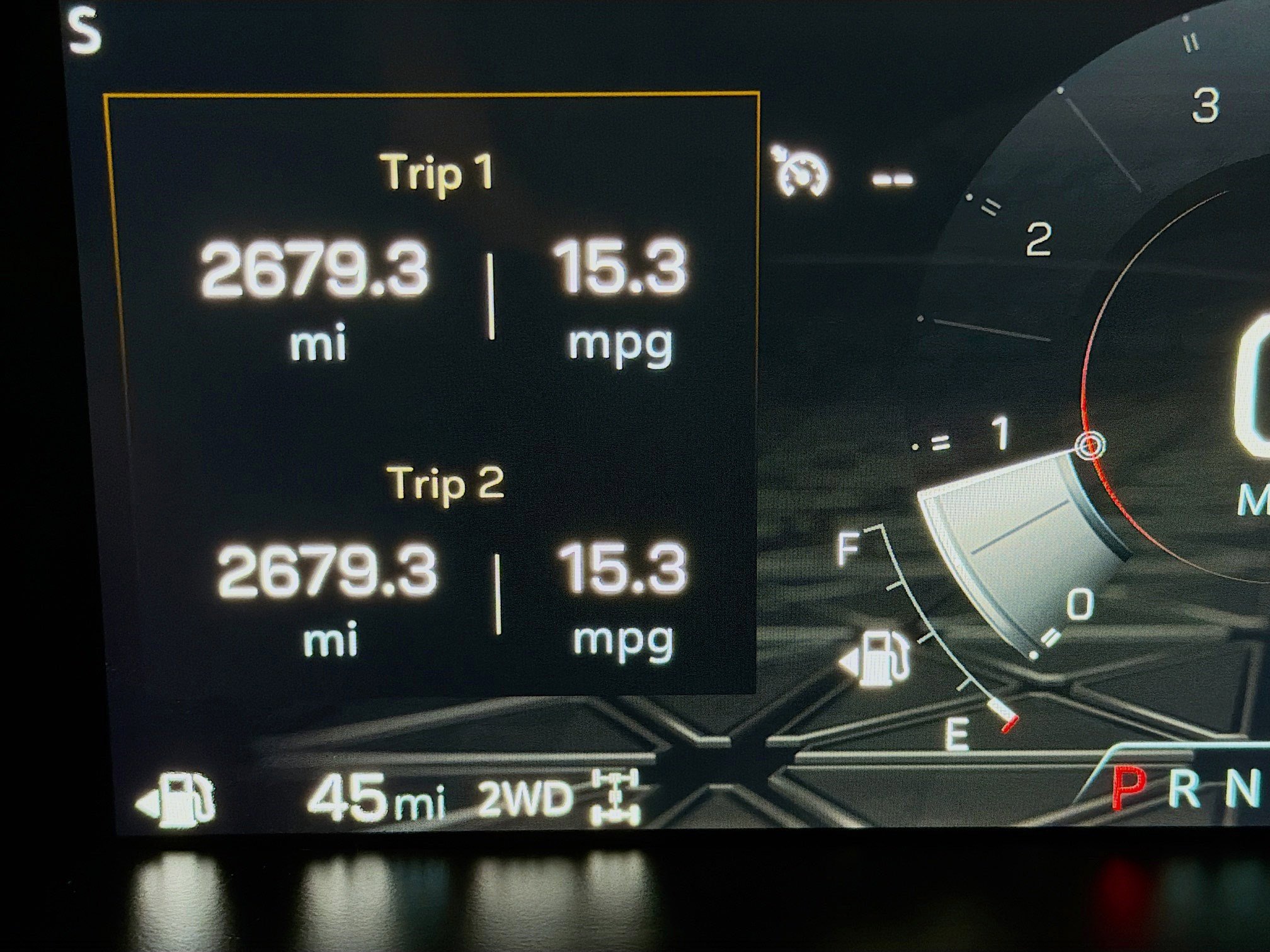 Used 2025 GMC Canyon AT4 image 8