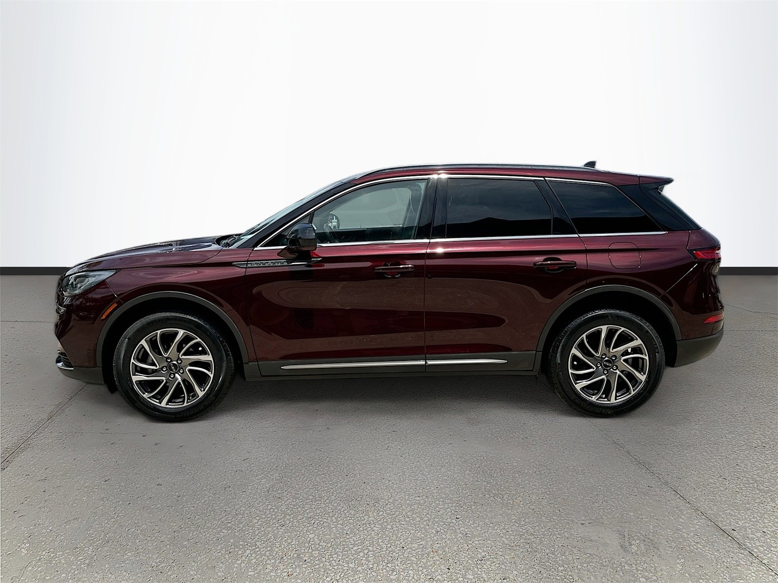 Used 2021 Lincoln Corsair Standard image 4