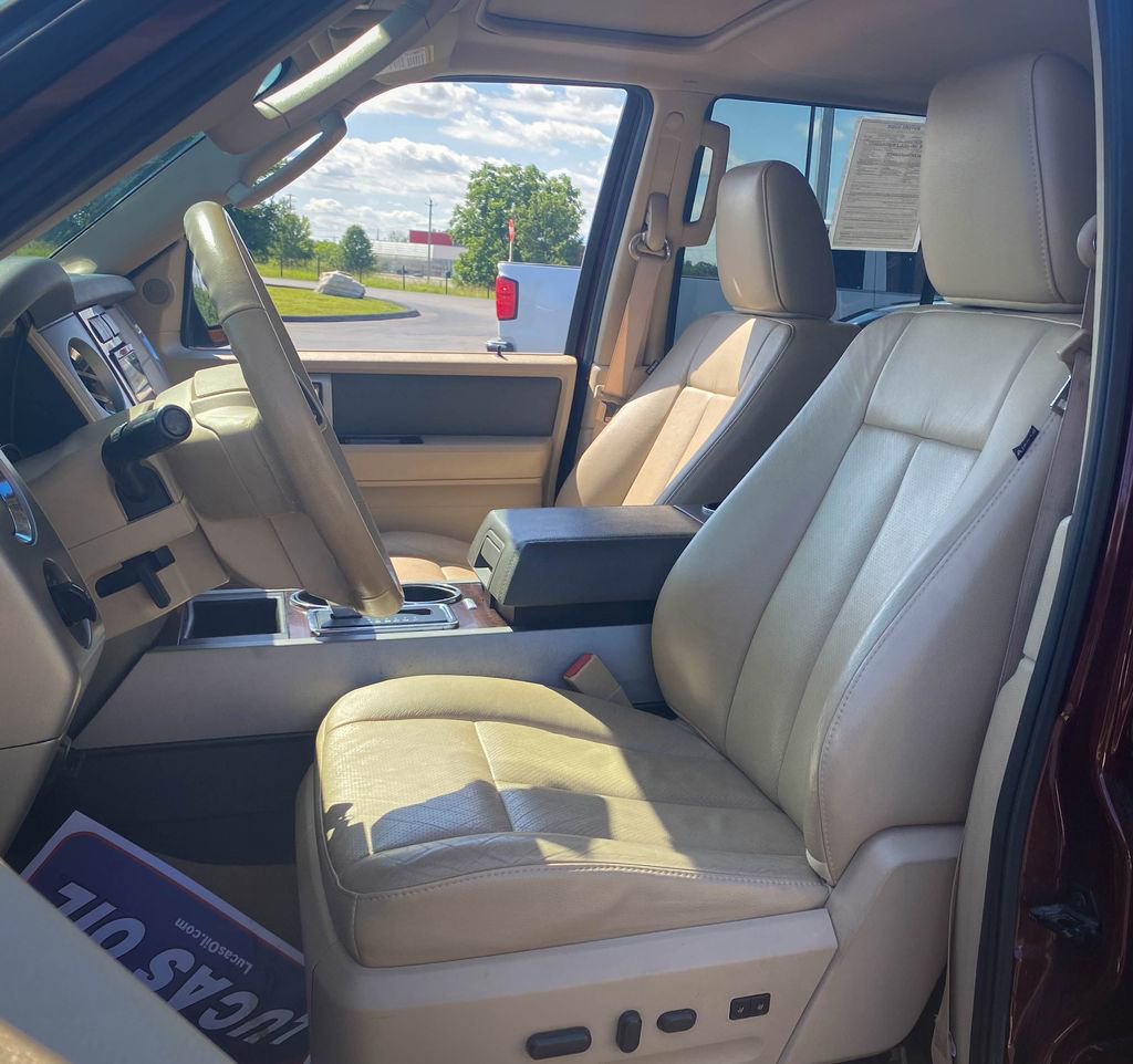 Used 2012 Ford Expedition XLT AWD/4WD image 21