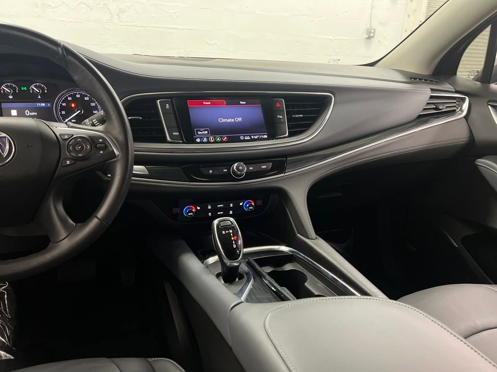 Used 2020 Buick Enclave Essence w/ Sound and Sites Package image 19