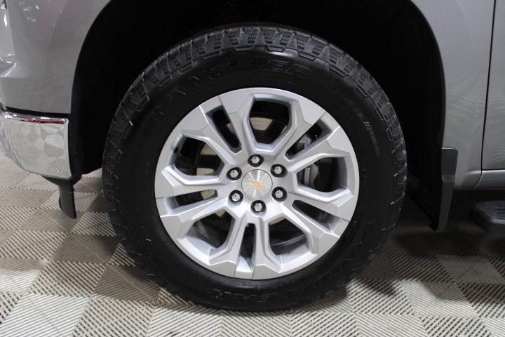 Used 2026 Chevrolet Silverado 1500 LTZ AWD/4WD image 40