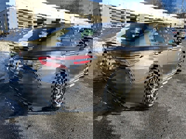 Used 2020 Toyota Camry SE image 8