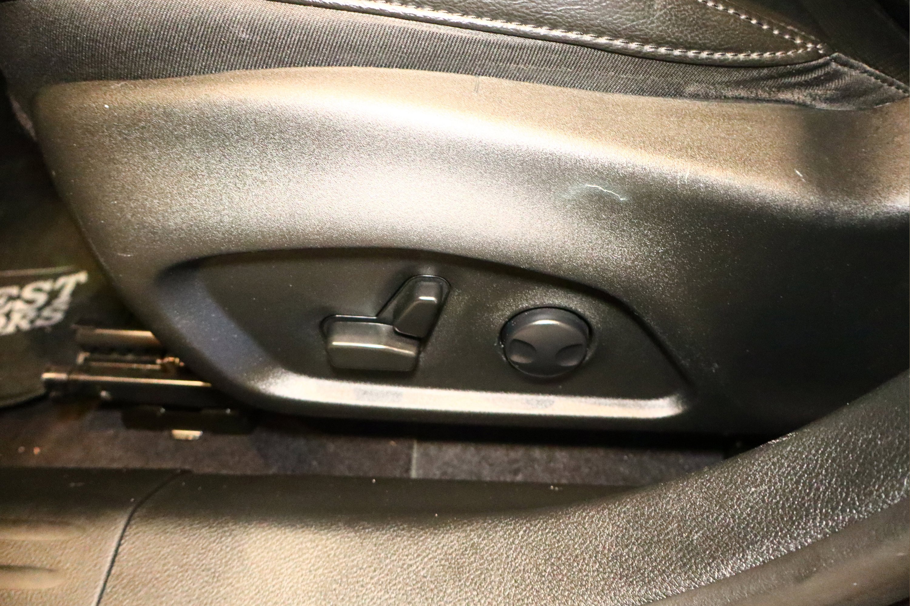 Used 2023 Jeep Compass Trailhawk w/ Trailhawk Elite Group image 21